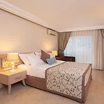 Resort Xperia Saray