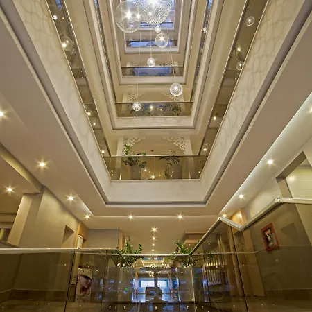 Rezort Xperia Saray 4*