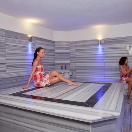 Station touristique Xperia Saray 4*