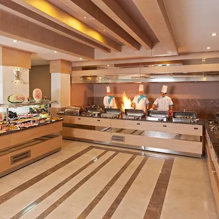 منتجع اكسبيريا سراي بيتش 4*